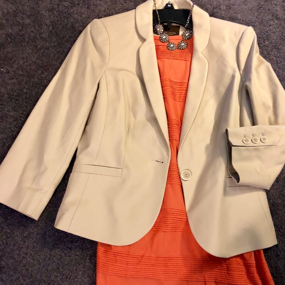 The limited collection beige blazer size M